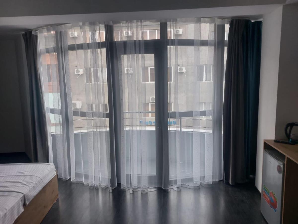 Friendly Hotel エレバン エクステリア 写真