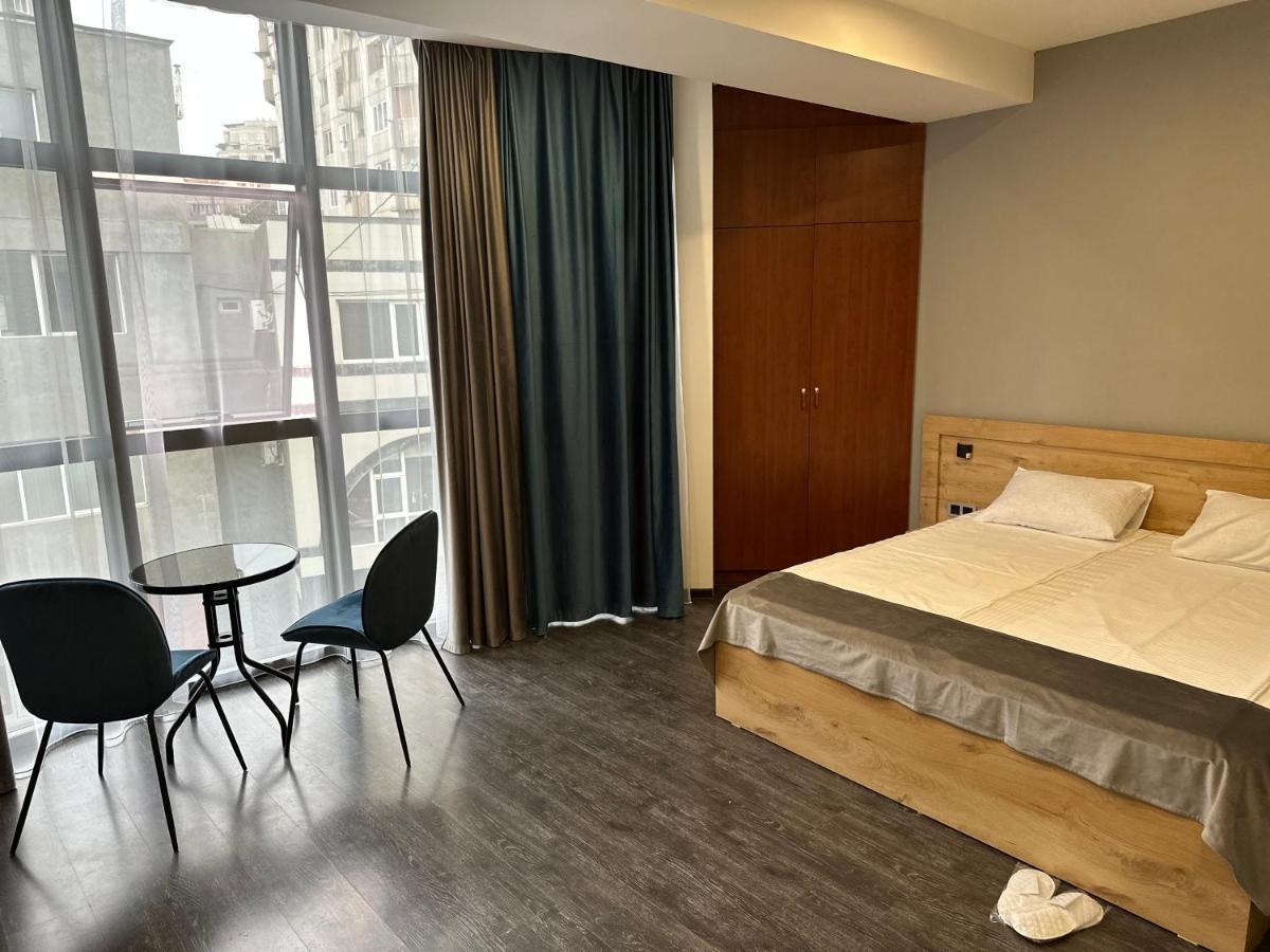 Friendly Hotel エレバン エクステリア 写真