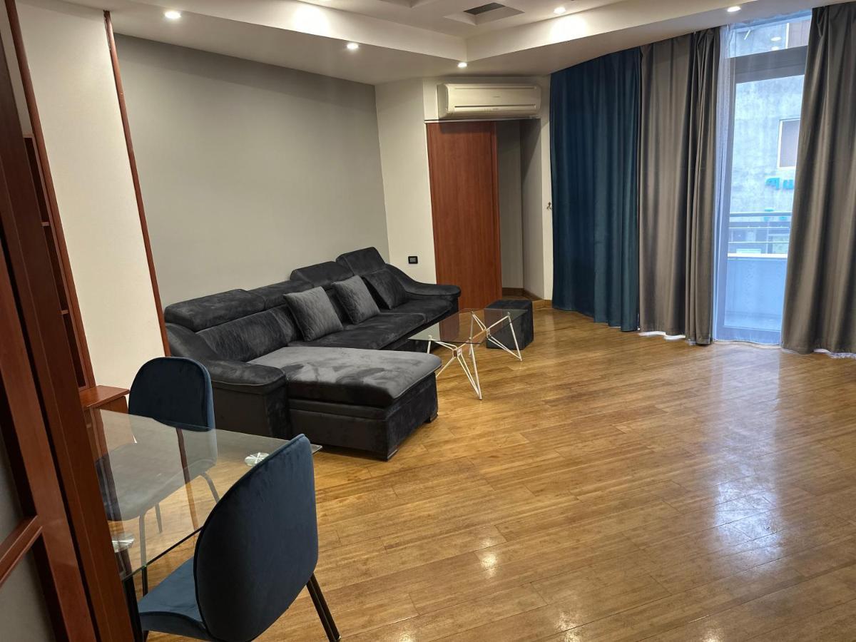 Friendly Hotel エレバン エクステリア 写真