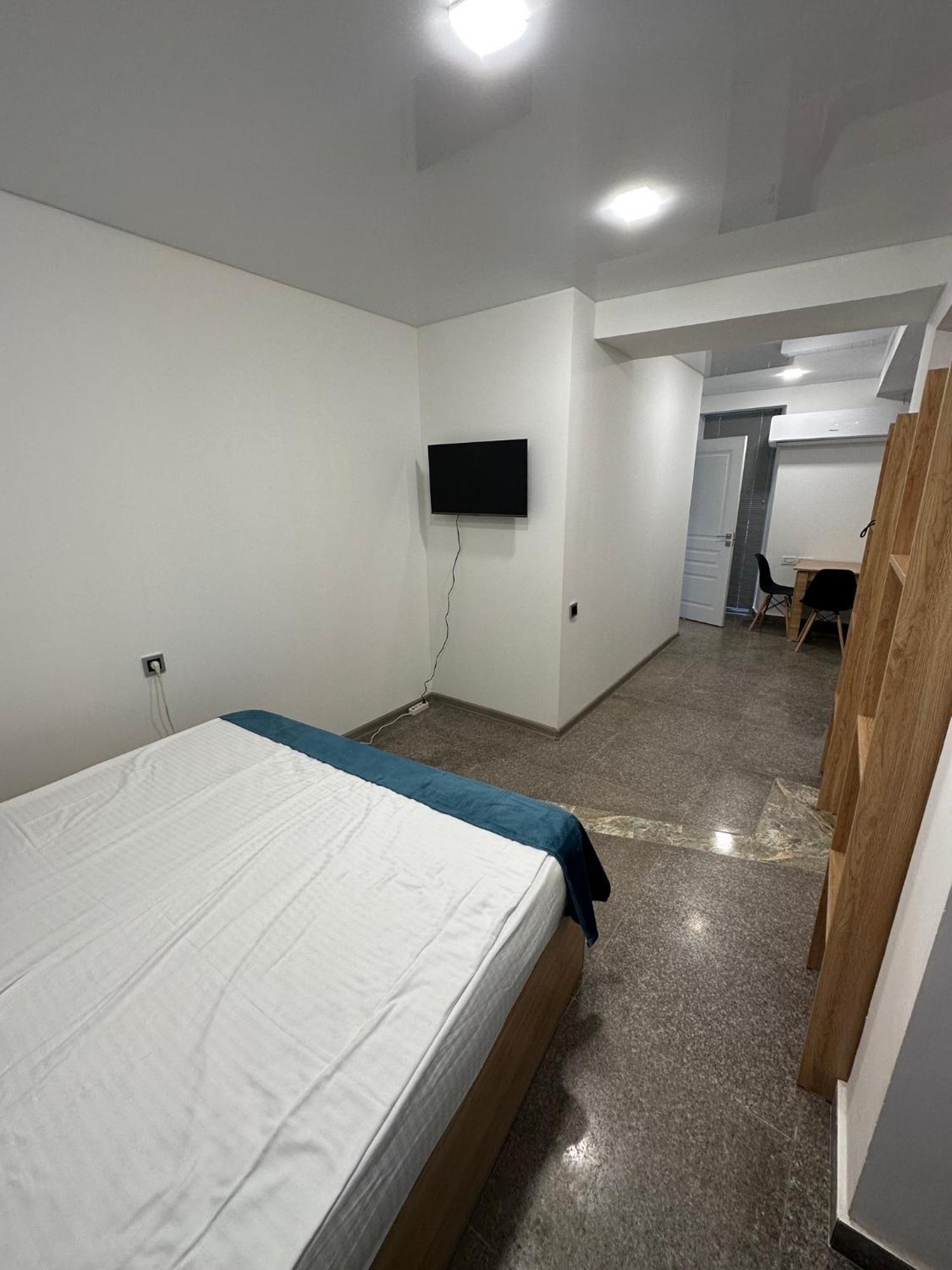 Friendly Hotel エレバン エクステリア 写真